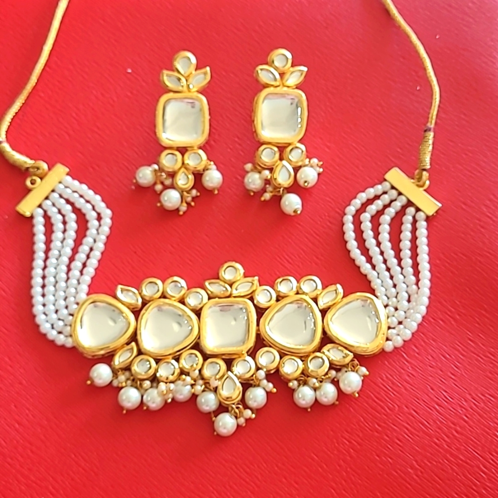 Pearl choker set